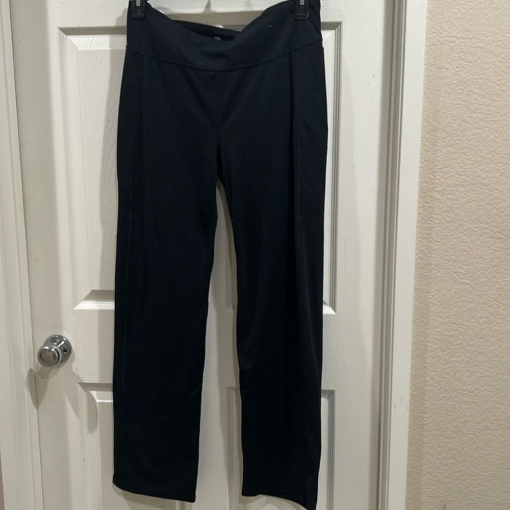 All in motion flare leggings